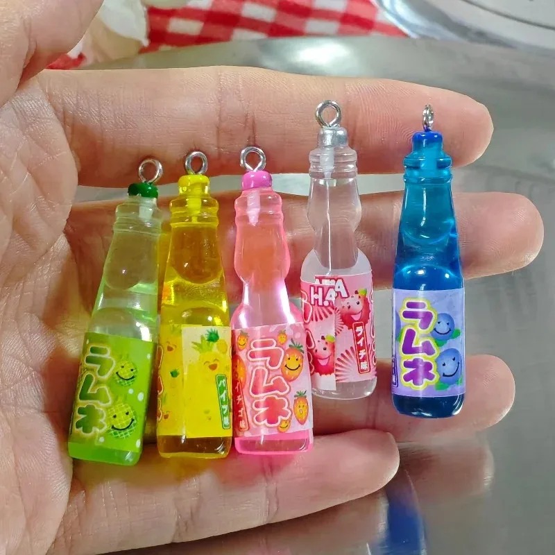 Resin Art Kits For Adults - 10 Stück kleine Getränkeflaschen-Harzanhänger, Kawaii-Getränkeflaschen-Anhänger, DIY-Bastelzubehör