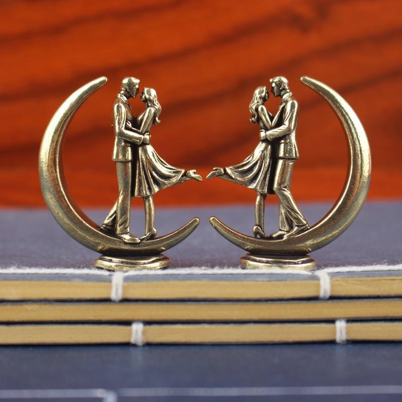 Massives Messing-Paar-Umarmung – Resin Art Coffee Table Bewertung und Preis